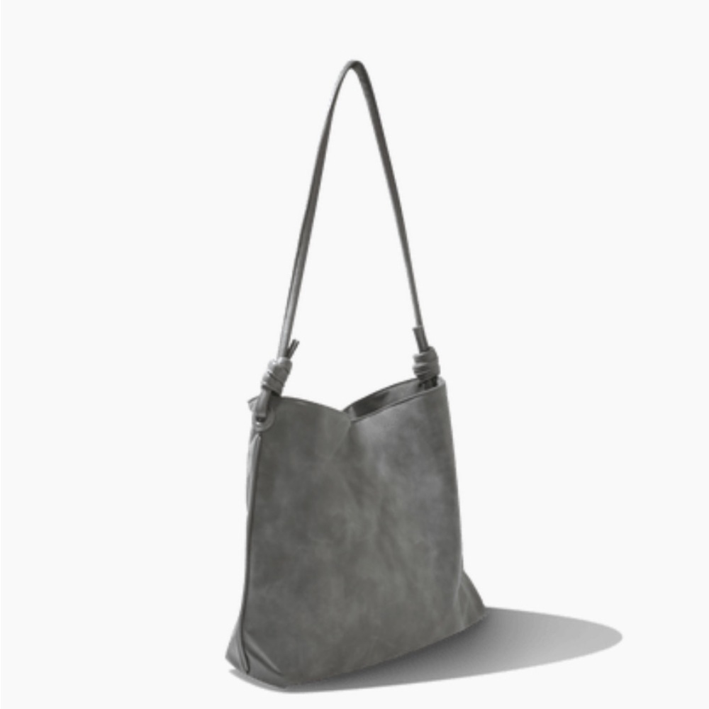 8 OTHER REASONS Betsy Slouch Tote
in Stone!